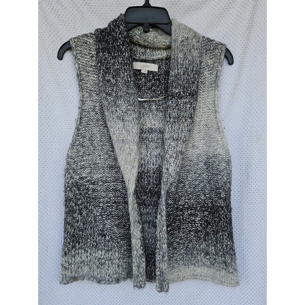Ann Taylor Loft Gray Chunky Knit Sweater Vest Size S